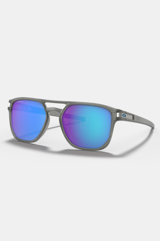 Oakley Latch™ Beta Matte Grey Ink / Prizm Sapphire Polarized