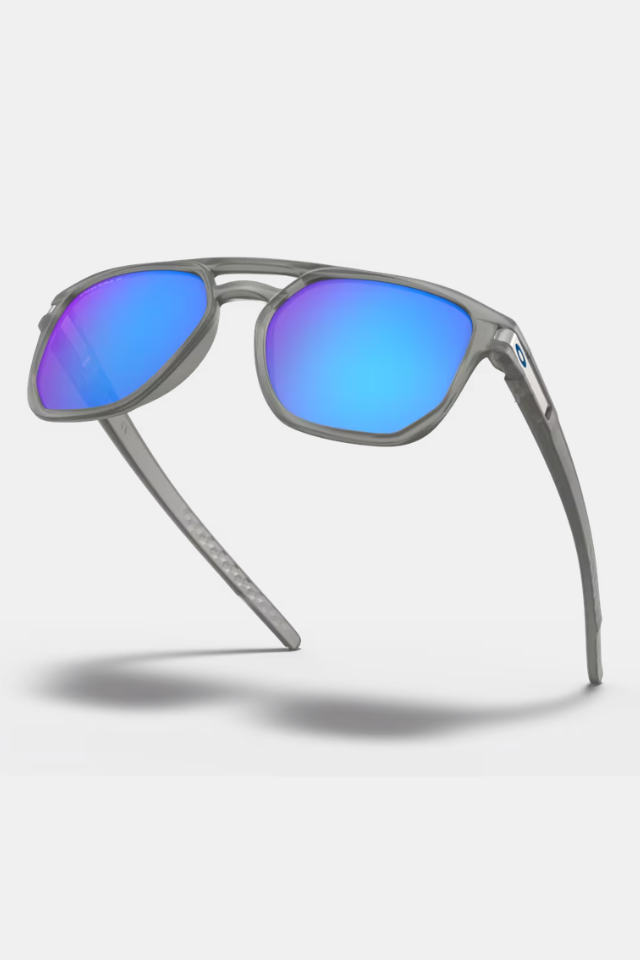 Oakley Latch™ Beta Matte Grey Ink / Prizm Sapphire Polarized