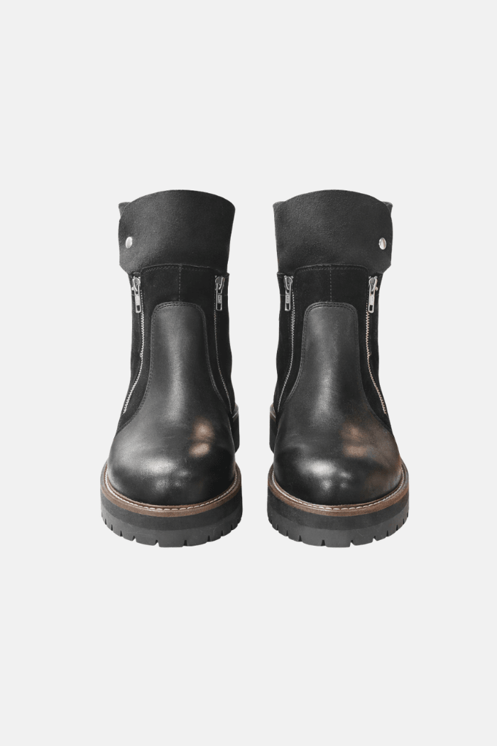 La Thuile Art. 991 Pelle/Mont. Botas